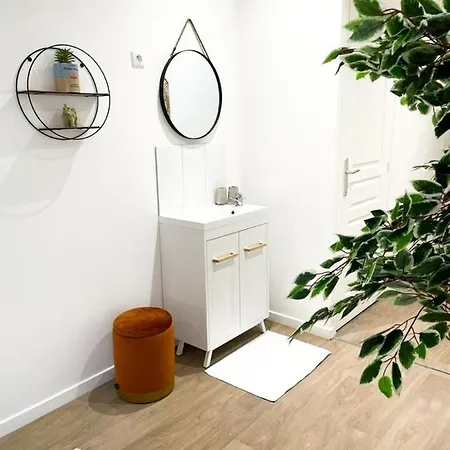 Ng Suitehome - Lille I Euroteleport - Gambetta - T2 -balneo - Netflix - Wifi